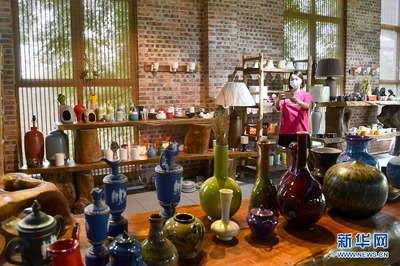 李林豪:青年返鄉(xiāng)創(chuàng)業(yè) 陶瓷工藝品遠銷海外