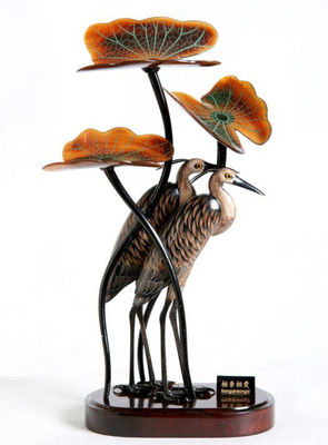 中國風的牛角雕刻工藝品