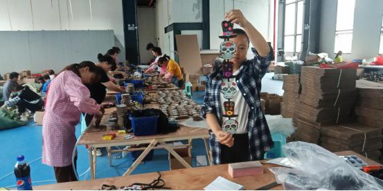 新安辦事處彩虹社區 搭 橋 建 家 構筑 安居夢